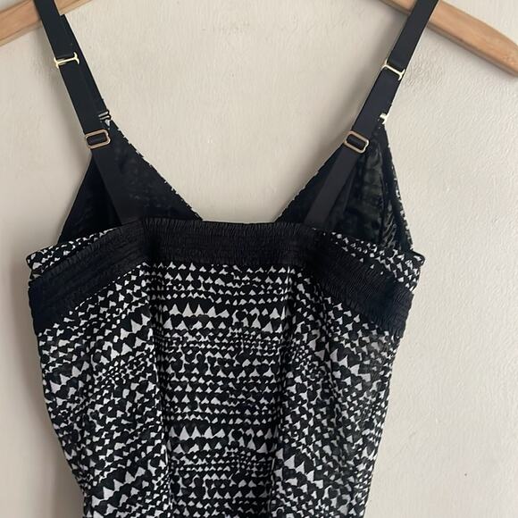 Stella McCartney Florence Fluttering Bodysuit Black Heart Print - Picture 14 of 16